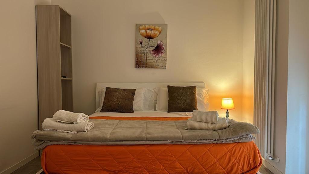 Marconi Rooms And Apartments เวโรนา ภายนอก รูปภาพ