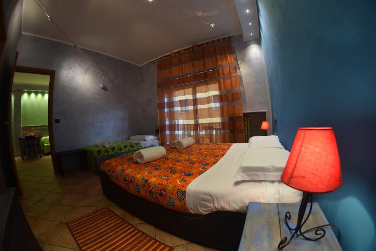 Marconi Rooms And Apartments เวโรนา ภายนอก รูปภาพ