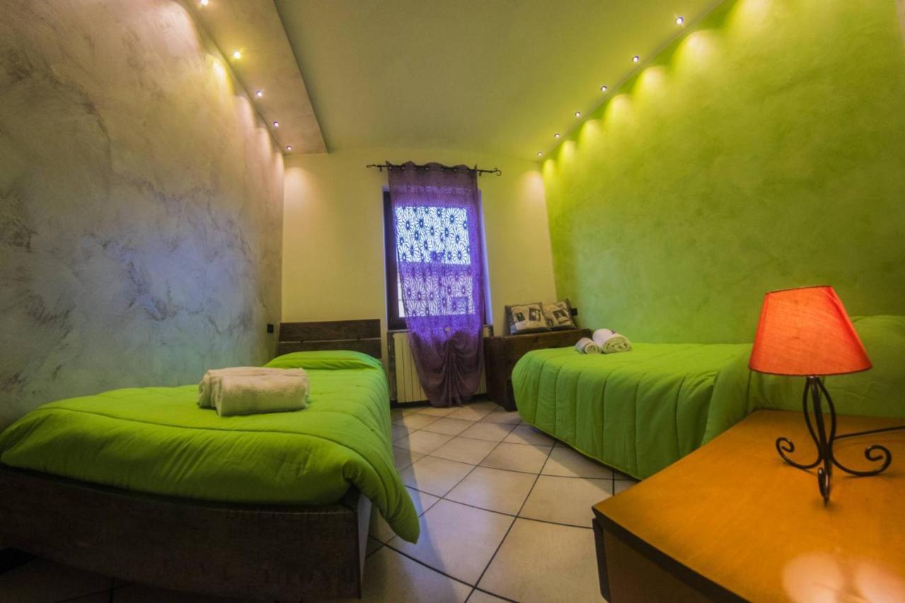 Marconi Rooms And Apartments เวโรนา ภายนอก รูปภาพ