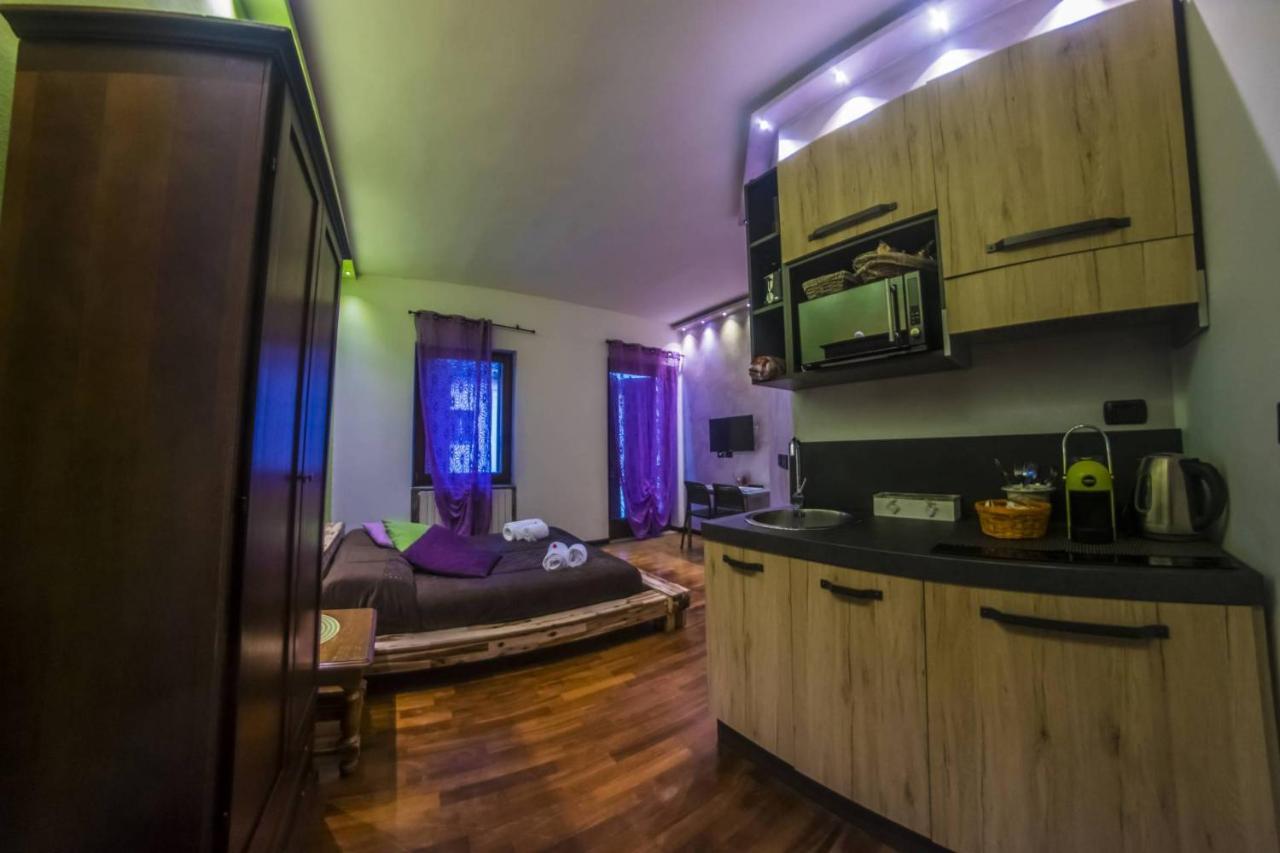 Marconi Rooms And Apartments เวโรนา ภายนอก รูปภาพ